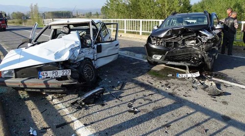 Kütahya'da korkutan trafik kazası