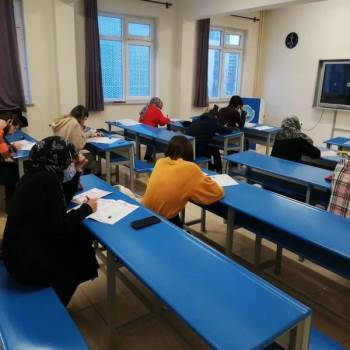 Kütahya’Da Kpss Kurslarında Deneme Sınavı
