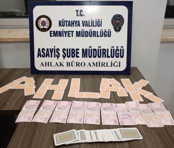 Kütahya’Da Kumar Oynayan 6 Kişiye 9 Bin 95 Tl Para Cezası
