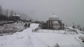 Kütahya’Da Nisan Ayında Kar Sürprizi
