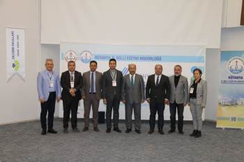 Kütahya’Da Öğretmenlere ‘Eğitimde Fark Oluştur’ Konulu Seminer
