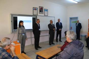 Kütahya’Da Öğretmenlere ‘Okul-Aile İşbirliği Geliştirme Programı Eğitimi Kursu
