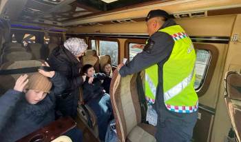 Kütahya’Da Okul Çevreleri Ve Servis Araçlarına Yönelik Denetimler Yapıldı
