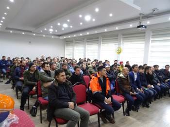 Kütahya’Da Orman Yangınlarıyla Mücadele Gönüllülerine Eğitim
