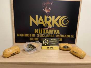 Kütahya’Da Otobüs Yolcusunun Çantasında 2 Bin 116 Gram Esrar Ele Geçirildi
