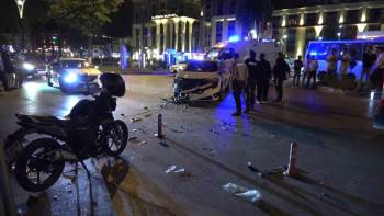 Kütahya’Da Otomobil İle İki Motosiklet Çarpıştı: 2 Yaralı
