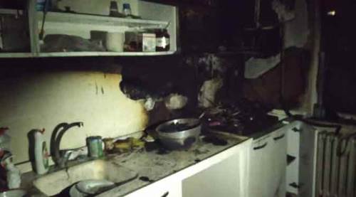 Kütahya'da patates kızartması uğruna evini yaktı!