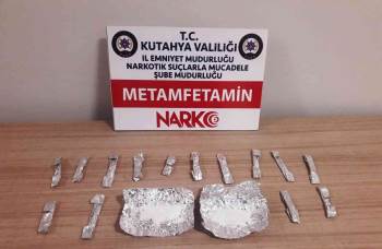 Kütahya’Da Polis Timlerince Durdurulan Araçta Uyuşturucu Ele Geçirildi
