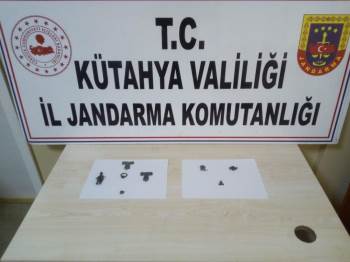Kütahya’Da Roma Dönemine Ait Tarihi Eserler Ele Geçirildi
