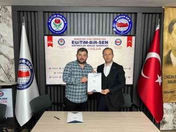 Kütahya’Da Sendika Üyeleri İçin Umre Organizasyonu
