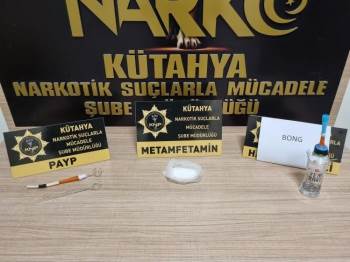 Kütahya’Da Şüphe Üzerine Durdurulan Araçta Uyuşturucu Ele Geçirildi
