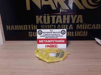 Kütahya’Da Şüphe Üzerine Durdurulan Şahsın Üzerinde Uyuşturucu Bulundu
