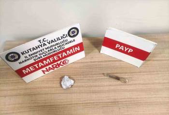 Kütahya’Da Şüpheli Araçta Uyuşturucu Ele Geçirildi
