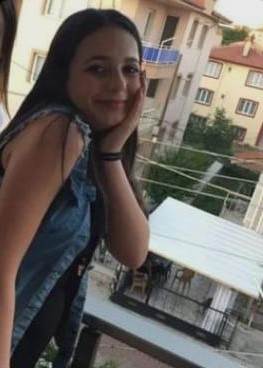 Kütahya’Da Şüpheli Ölüm: Genç Kız Evde Ölü Bulundu
