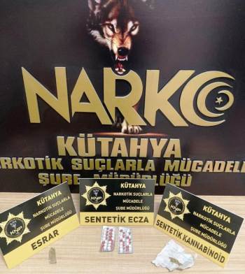 Kütahya’Da Şüpheli Şahsın Üzerinde Uyuşturucu Ele Geçirildi
