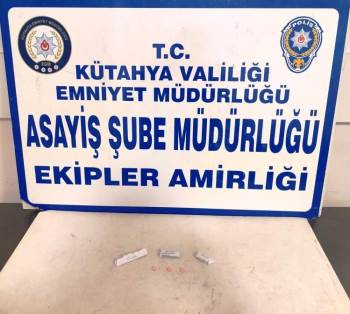 Kütahya’Da Şüpheli Şahsın Üzerinde Uyuşturucu Ele Geçirildi
