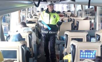 Kütahya’Da Sürücü, Yolcu Ve Vatandaşlara Trafik Kuralları Eğitimi
