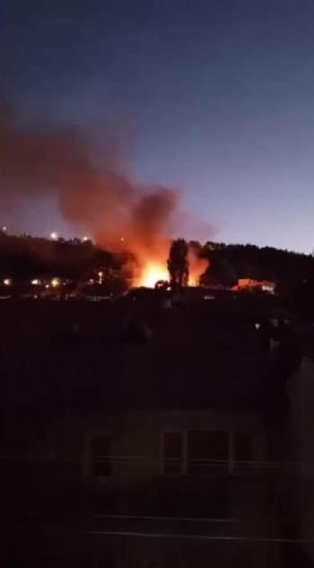 Kütahya’Da Tarihi Ahşap Binada Korkutan Yangın
