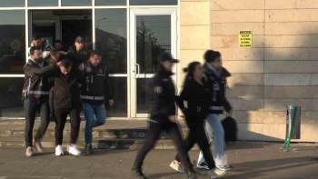 Kütahya’Da Tefecilik Operasyonunda 3 Tutuklama
