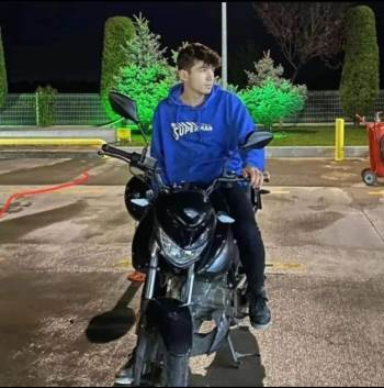 Kütahya’Da Trafik Kazada Ağır Yaralanan Motokurye Hayatını Kaybetti
