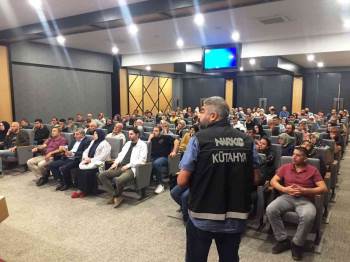 Kütahya’Da Tubim Tarafından 123 Veli Ve Okul Öğretmenine Eğitim Verildi
