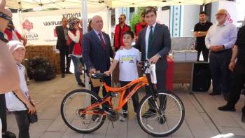 Kütahya’Da Vakfiyelerdeki Hayır Şartları Yerine Getiriliyor
