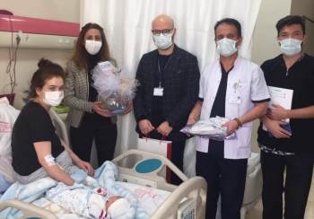 Kütahya’Da Yeni Yılın İlk Bebeği
