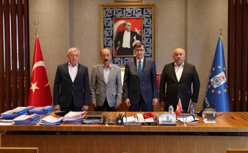 Kütahya’da yerel yönetimler buluştu: İş birliği ve 30 Ağustos gündemde