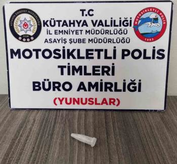 Kütahya’Da Yunus Timleri Bir Kişinin Üzerinde Uyuşturucu Ele Geçirdi
