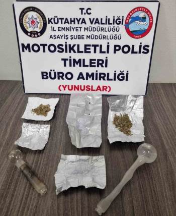 Kütahya’Da Yunus Timleri İki Kişinin Üzerinde Uyuşturucu Ele Geçirdi
