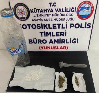 Kütahya’Da Yunus Timlerince Bir Araçta Uyuşturucu Ele Geçirildi
