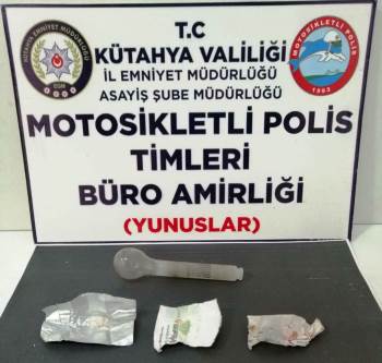 Kütahya’Da Yunus Timlerince Bir Kişinin Üzerinde Uyuşturucu Bulundu
