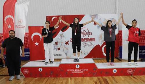 Kütahya’da Zafer Kupası heyecanı sona erdi! 232 sporcu tatamide mücadele etti