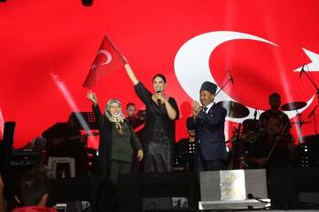 Kütahya’Da Zara Coşkusu
