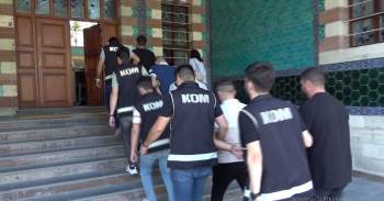 Kütahya’Daki Gayrimenkul Dolandırıcılığı Operasyonunda 2 Tutuklama
