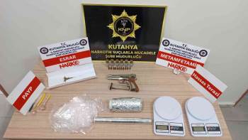 Kütahya’Daki Uyuşturucu Operasyonunda 5 Şüpheli Yakalandı
