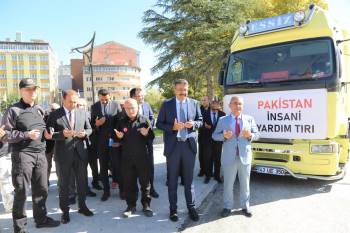 Kütahya’Dan Pakistan’A İkinci Yardım Tırı
