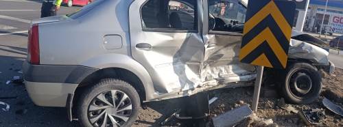 Kütahya-Eskişehir yolunda iki otomobil çarpıştı: 6 yaralı