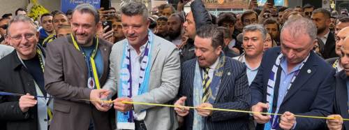 Kütahya Fenerbahçeliler Derneği Sadettin Saran’ın katılımıyla resmen açıldı