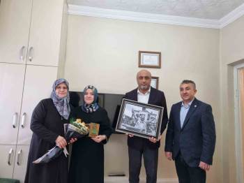 Kütahya İhh’Dan Mavi Marmara Gazisinin Eşine Ziyaret
