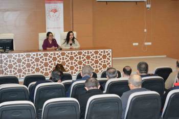 Kütahya İl Tarım Ve Orman Müdürlüğü Personeline Kadına Şiddetin Önlenmesi Eğitimi
