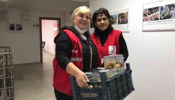 Kütahya Kızılay Şubesi’Nden İhtiyaç Sahibi Ailelere Gıda Paketi
