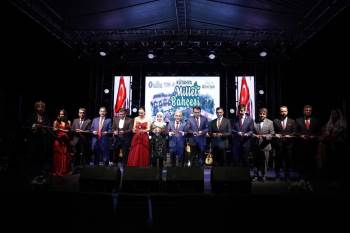 Kütahya Millet Bahçesinde Çifte Coşku
