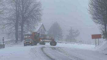 Kütahya’Nın Domaniç Dağları’Nda Kar Yağışı Etkili Oldu
