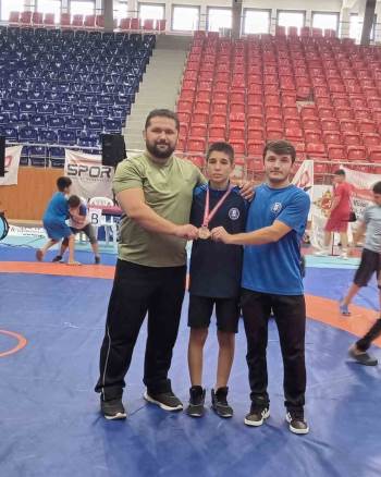 Kütahya’Nın Gururu Çekgel’Den İkinci Türkiye Derecesi
