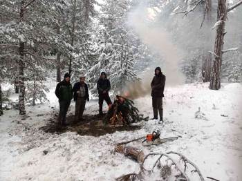 Kütahya’nn Bin 826 Rakımlı Türkmen Dağı Beyaz Gelinliğini Giydi