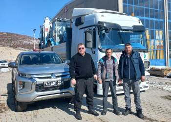 Kütahya Obm’Den Deprem Bölgesine İlave İş Makinesi Sevkiyatı
