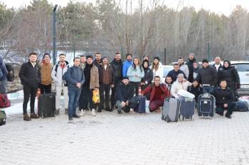 Kütahya Sağlık Müdürlüğü Deprem Bölgesine 27 Personel Daha Gönderdi
