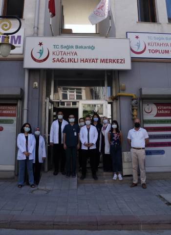 Kütahya Sağlıklı Hayat Merkezi, Halkın Problemlerini Ücretsiz Çözüyor

