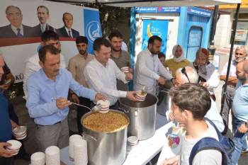 Kütahya Ülkü Ocakları’Ndan Aşure İkramı
